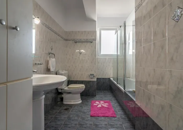 Bougainvillea Semesterbostad Plaka (Milos)