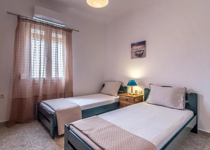 Semesterbostad Bougainvillea Plaka (Milos)